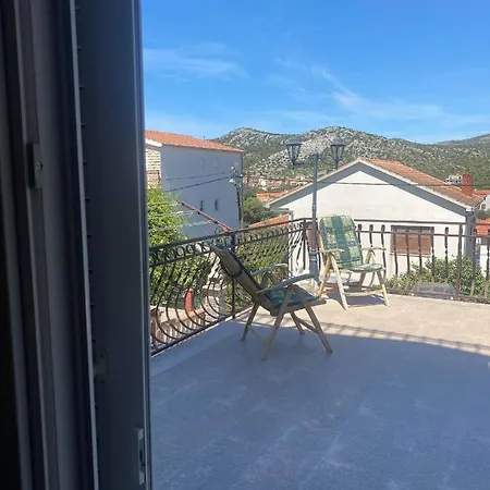 Pandza Apartment Seget Vranjica