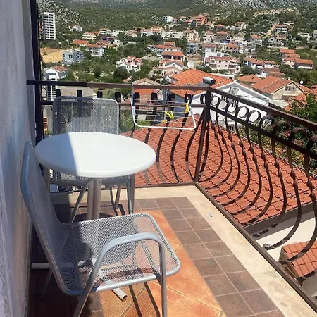 Pandza Apartment *