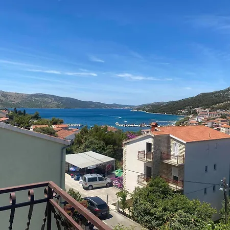 Pandza Apartment Seget Vranjica